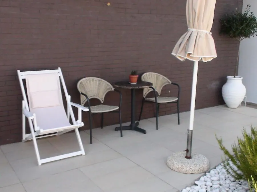 Center House Apartment Válta
